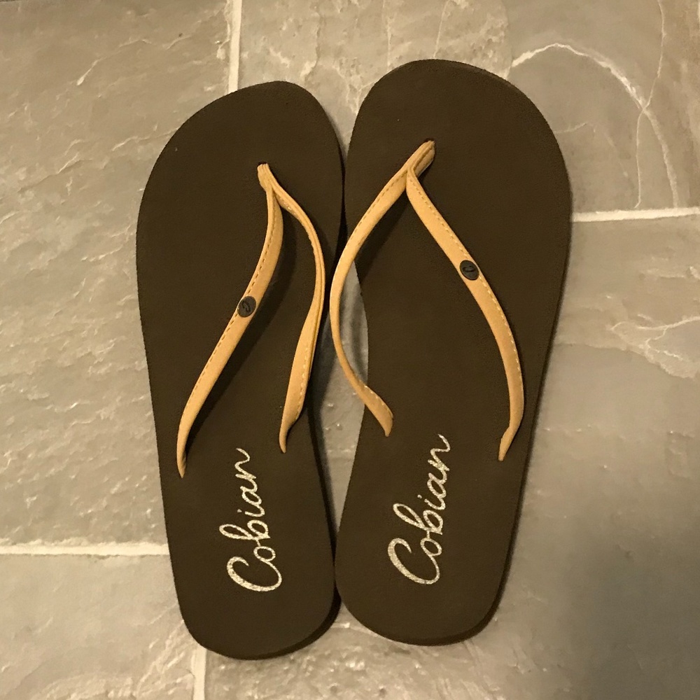NEW Cobian Brown & Tan Sandals